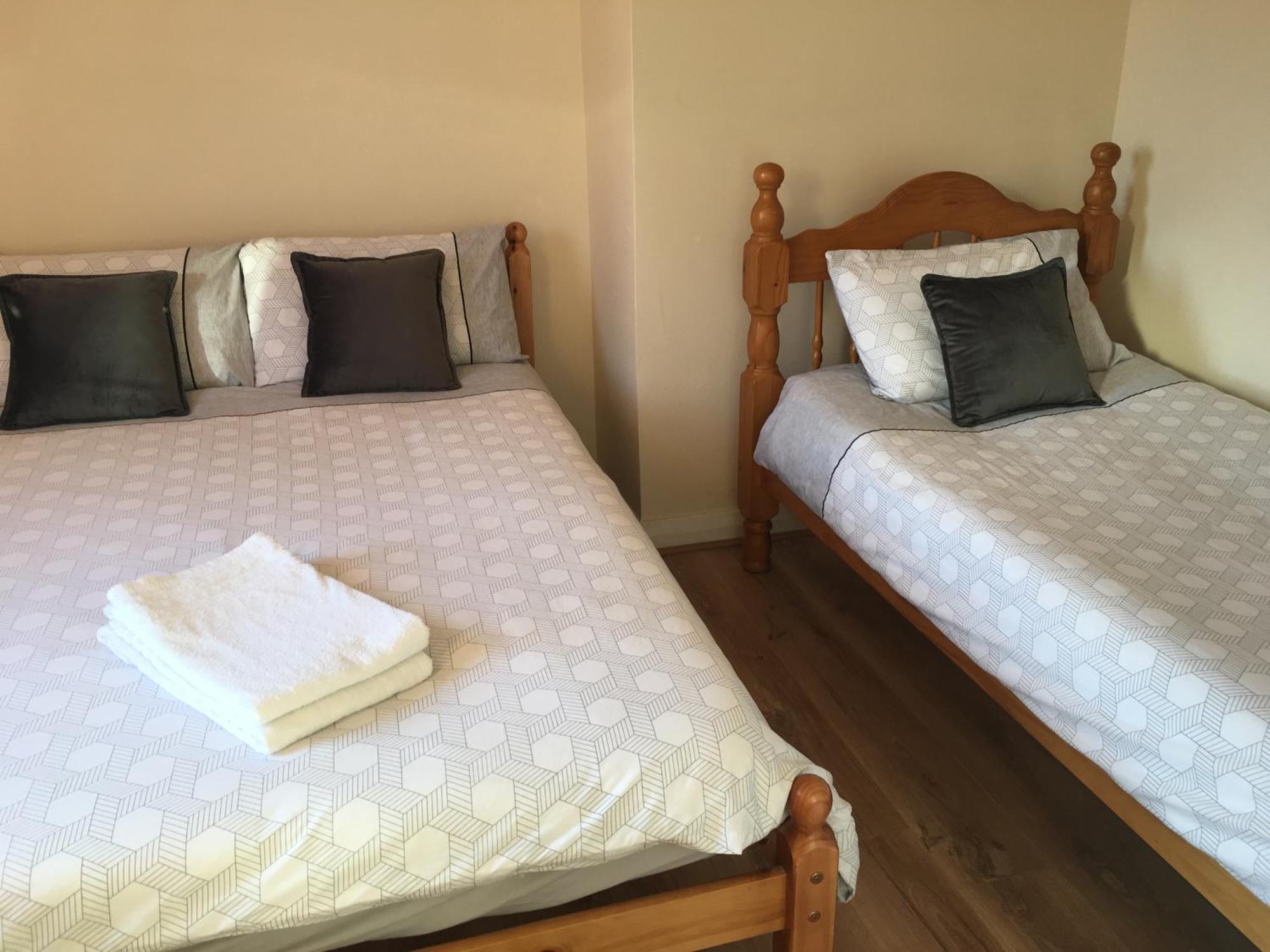 Private Double Rooms & Twin Rooms Rahoon กัลเวย์ ภายนอก รูปภาพ